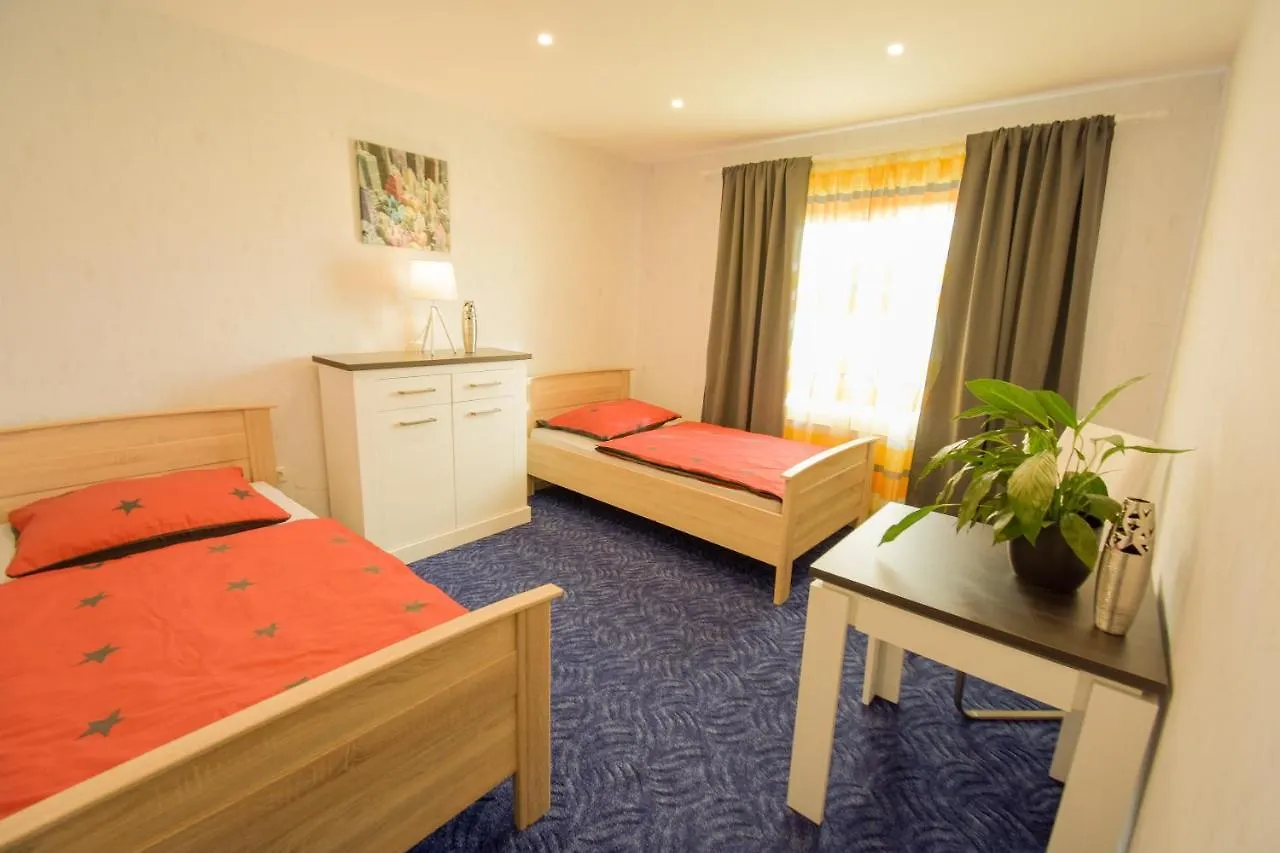 Mainzimmer - Business Apartments Hasloch  Germany